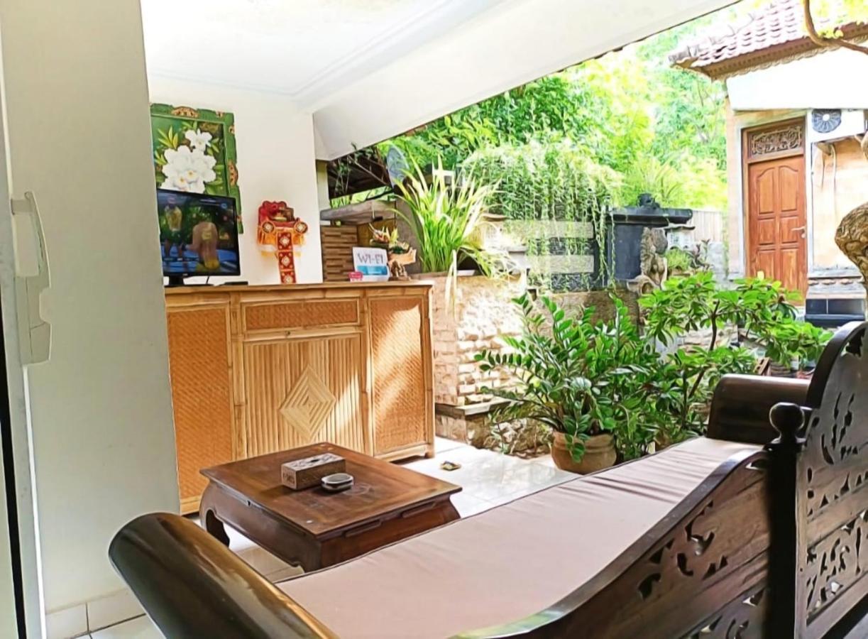 Green Palace Homestay Batununggul Bagian luar foto