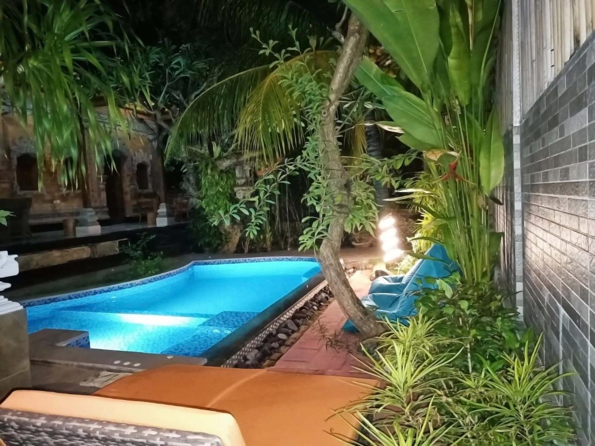 Green Palace Homestay Batununggul Bagian luar foto