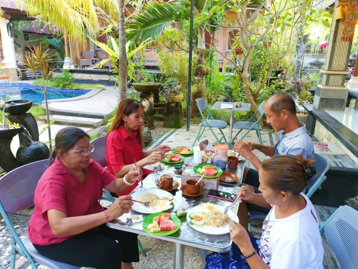 Green Palace Homestay Batununggul Bagian luar foto