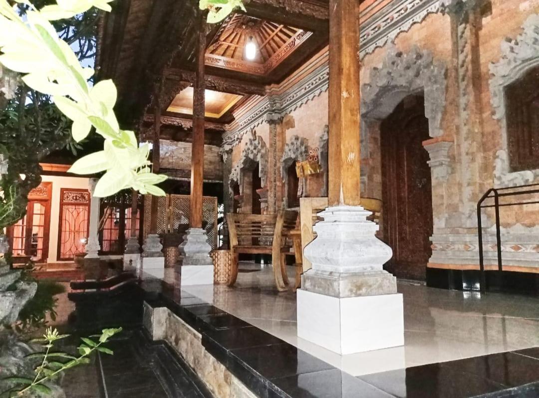 Green Palace Homestay Batununggul Bagian luar foto